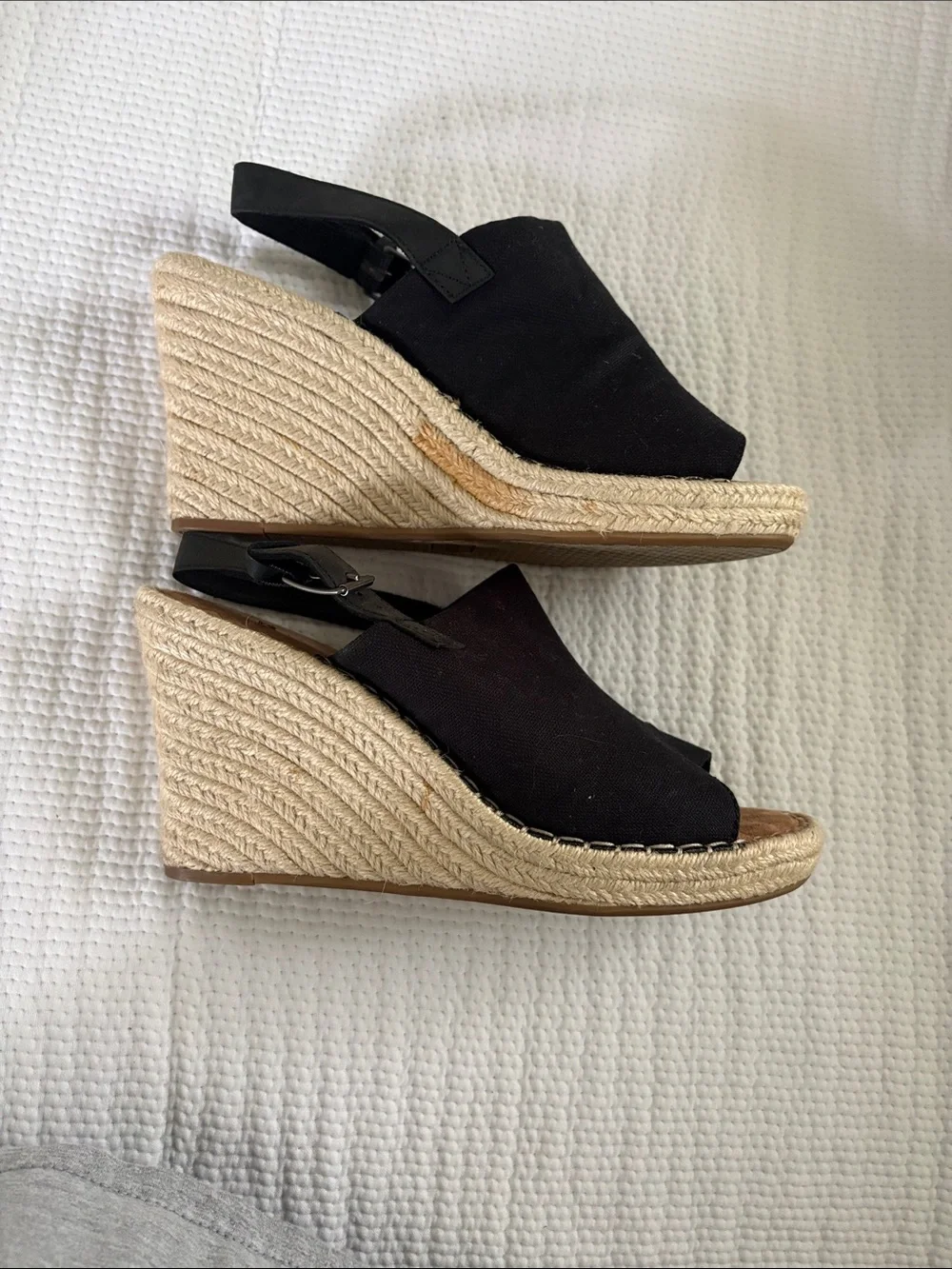 Toms wedge sandals